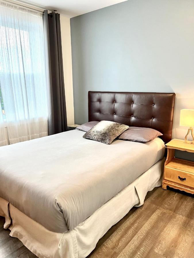 Sutton - Condo Au Coeur Du Village Bagian luar foto
