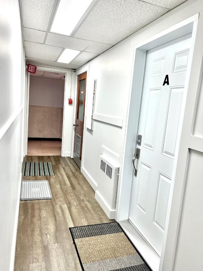 Sutton - Condo Au Coeur Du Village Bagian luar foto